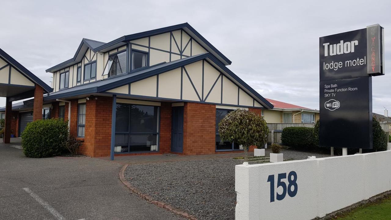 Tudor Lodge Motel Hawera Exterior foto