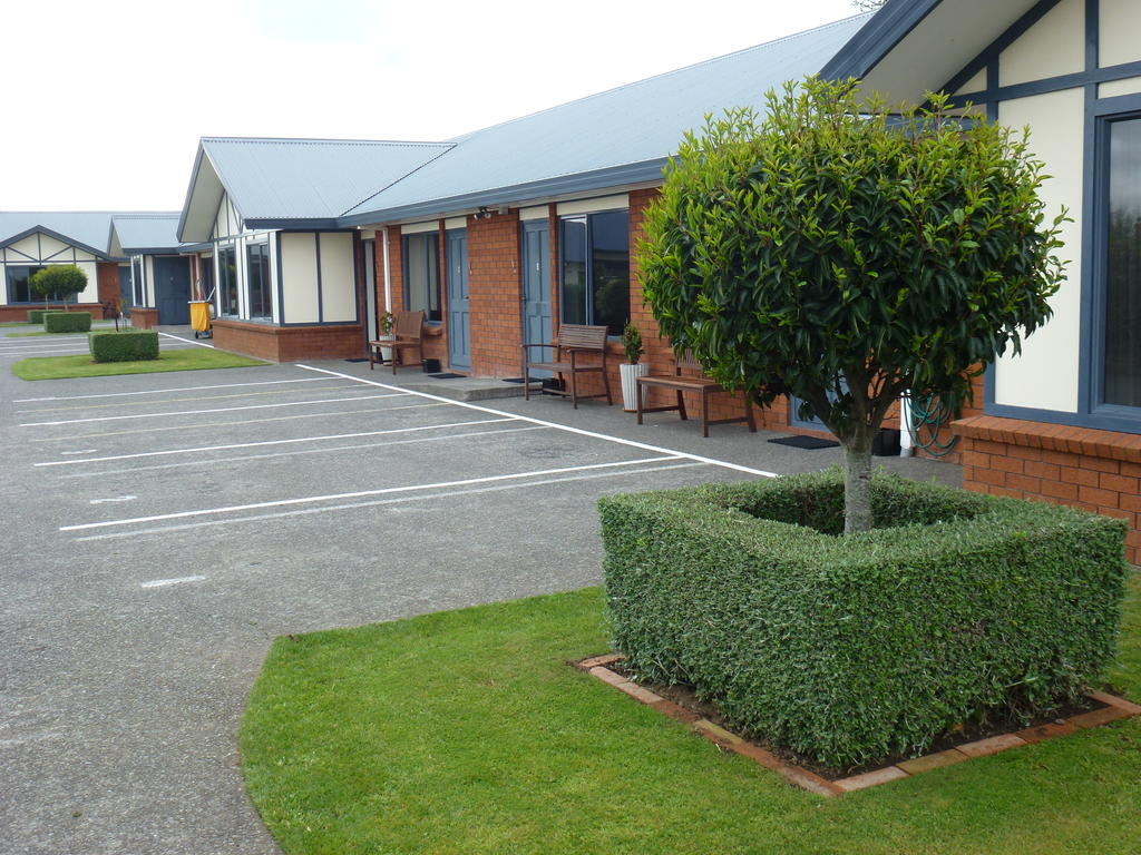 Tudor Lodge Motel Hawera Habitación foto