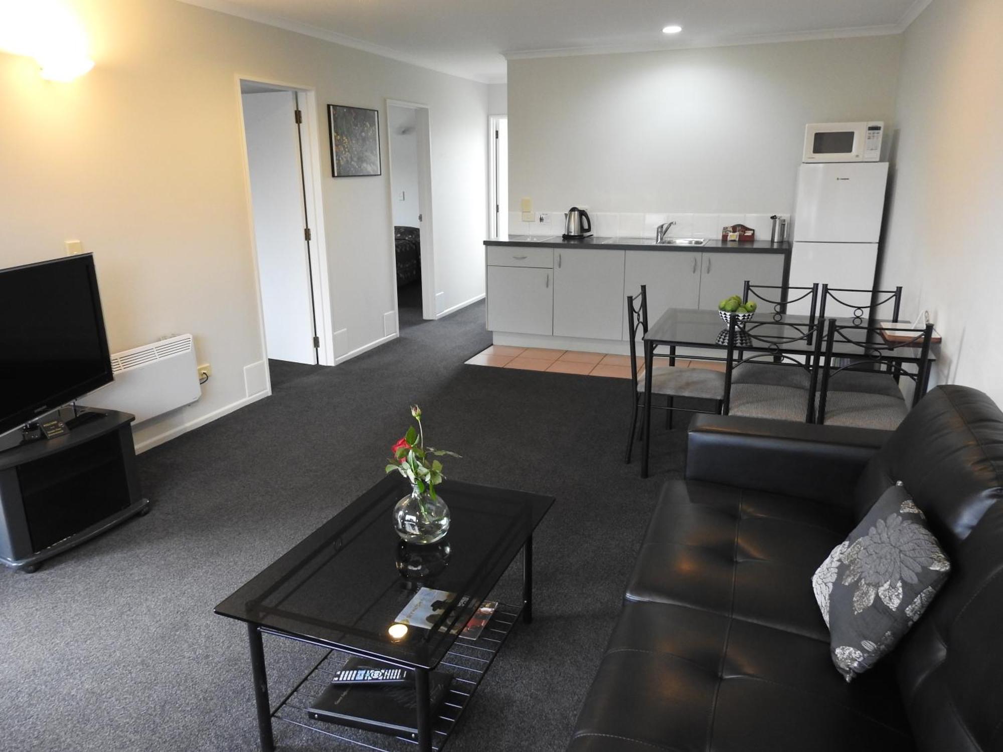 Tudor Lodge Motel Hawera Exterior foto